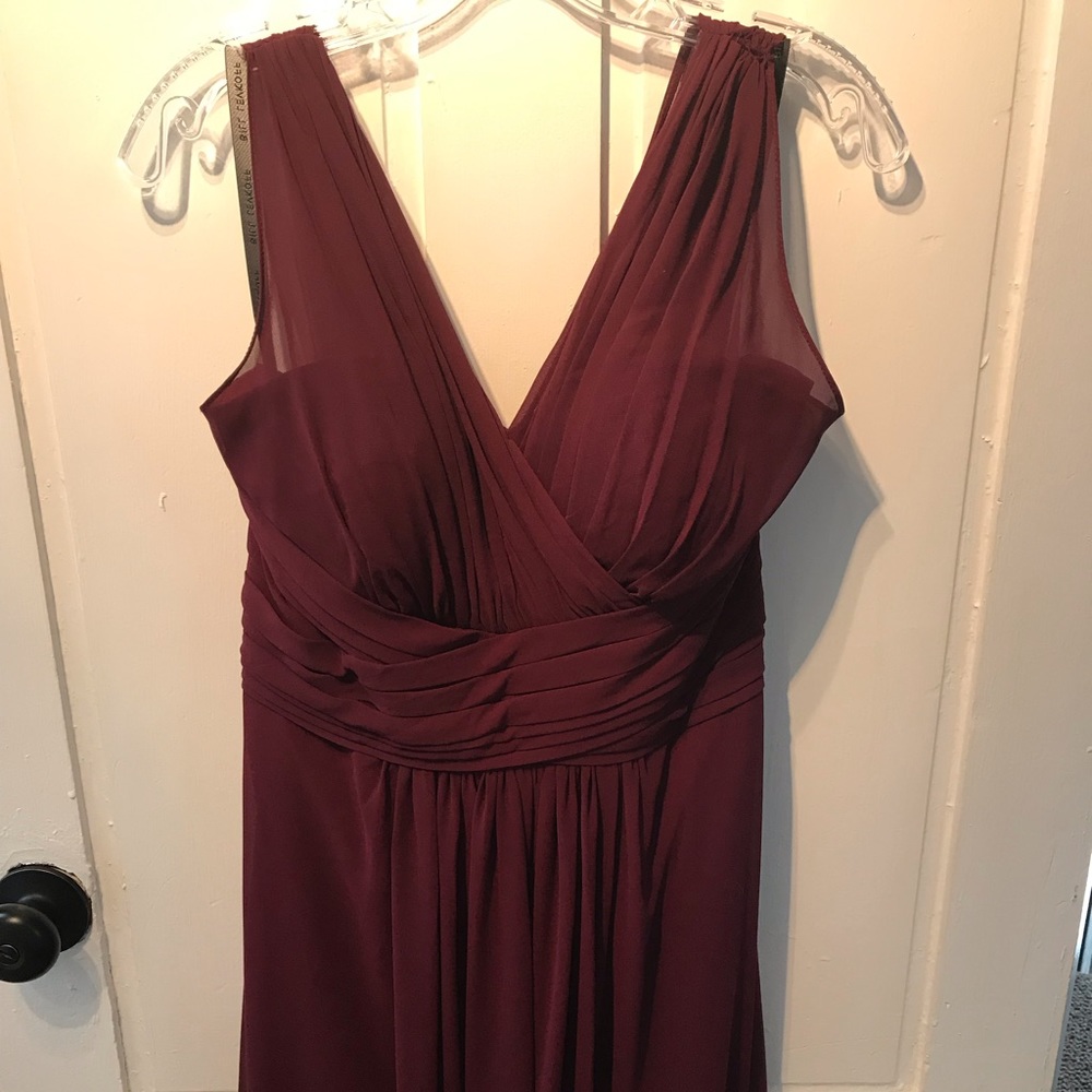 Bill Levkoff Burgundy Gown in Excellent Condition